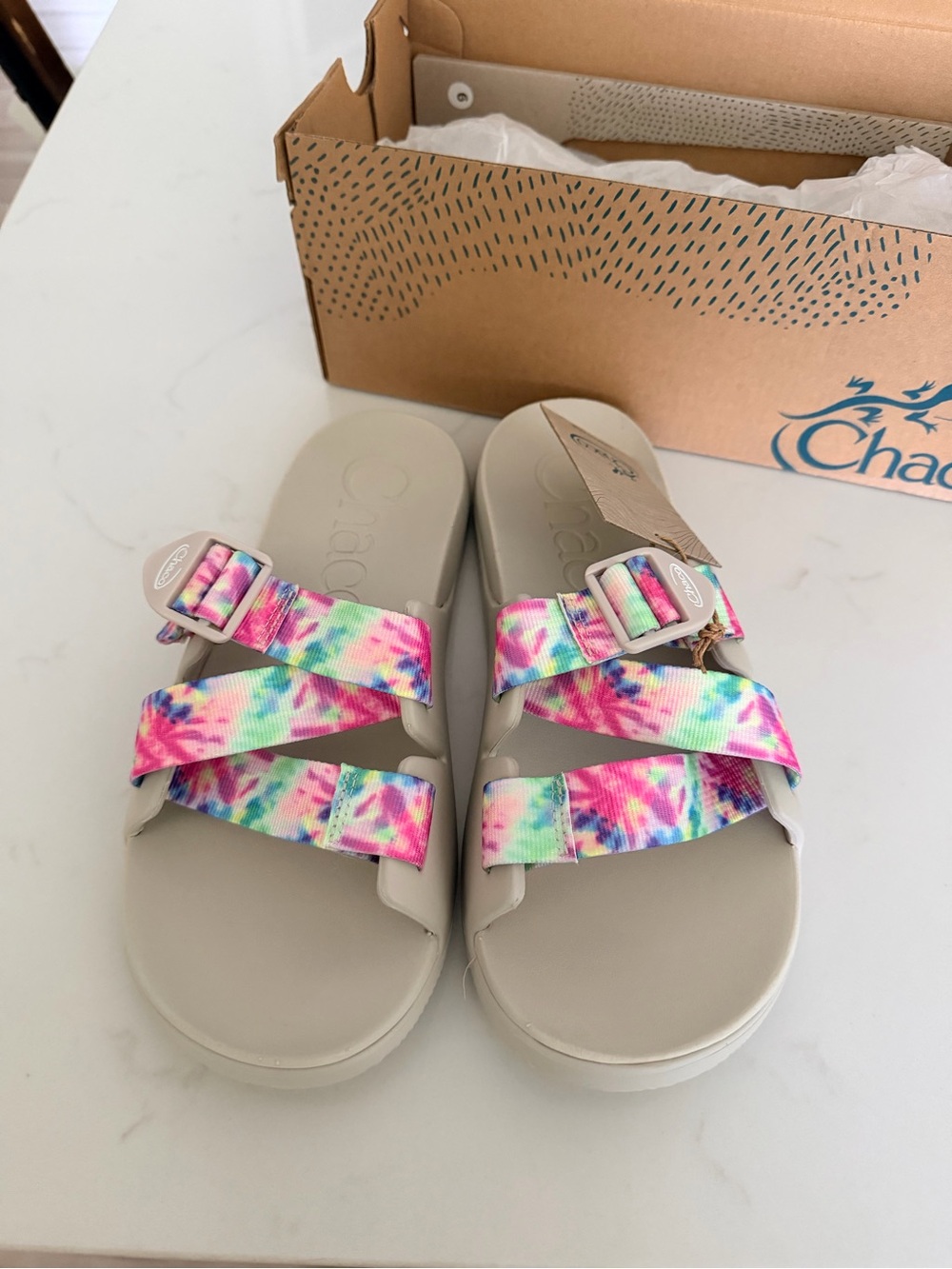 Chaco Women’s Tie-Dye Strap Sandals NWT - Picture 2 of 2
